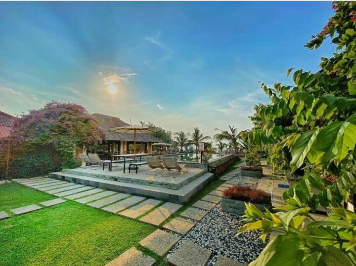 Jepara Marina Beach Bungalows Εξωτερικό φωτογραφία