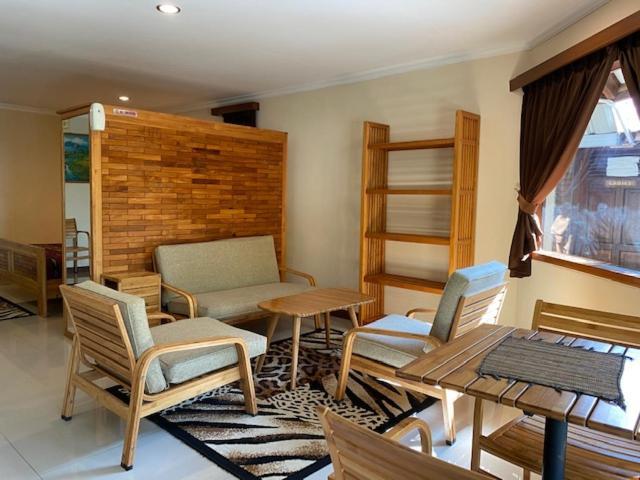 Jepara Marina Beach Bungalows Εξωτερικό φωτογραφία